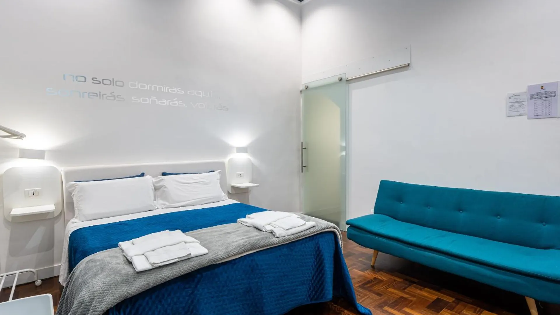 Bed and Breakfast Skyhouse Duomo à Naples