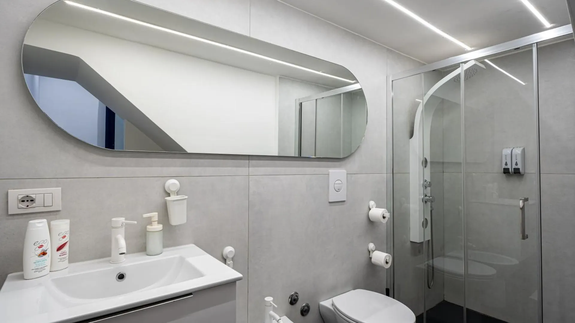 나폴리 Skyhouse Duomo B&B