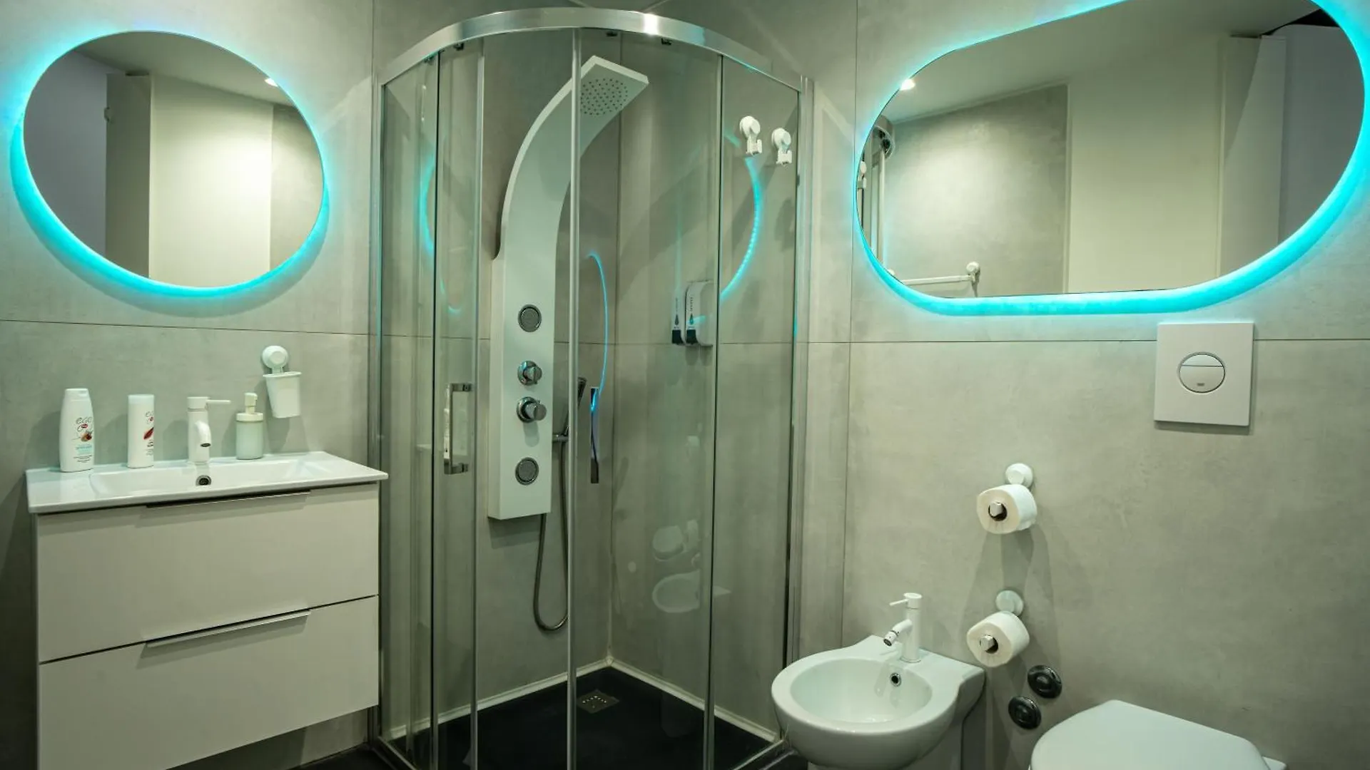 나폴리 Skyhouse Duomo B&B